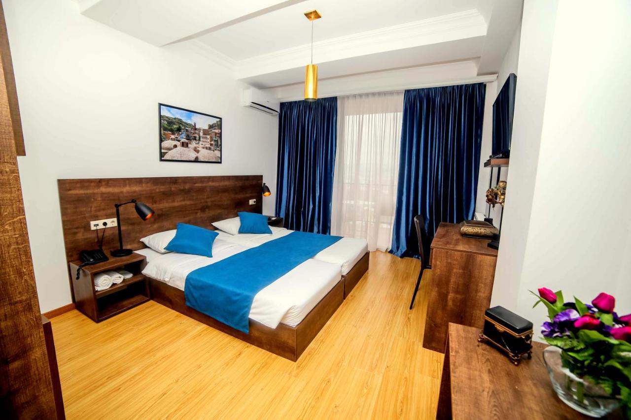 Tbilisi View Hotel Ngoại thất bức ảnh